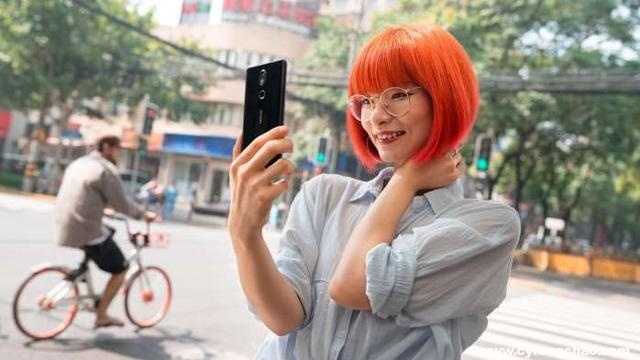 Nokia 7正式發(fā)布 蔡司鏡頭回歸是亮點(diǎn)-鋒巢網(wǎng)