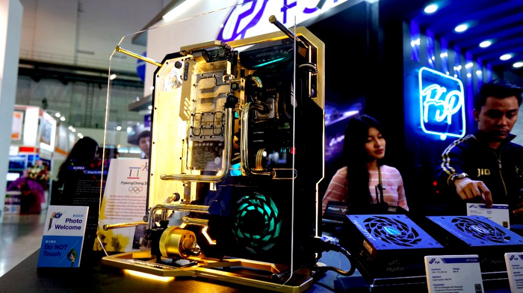 主機1